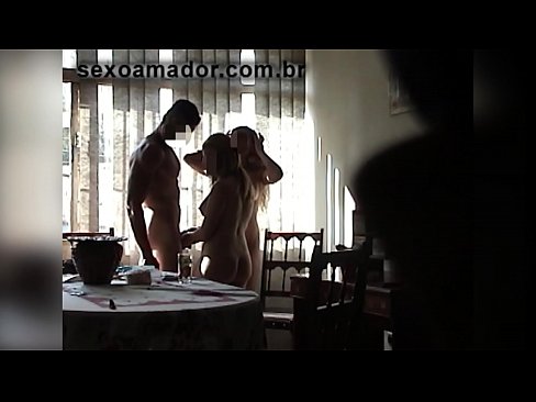 ❤️ Tình dục bạn bè mời một người đàn ông khổng lồ và một ba người với anh ta ❤  Fucking  tại chúng tôi  ❌